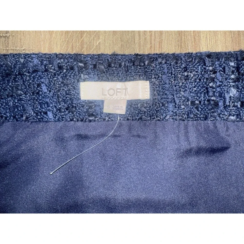 Loft Ann Taylor Navy Blue Tweed Gold Buttons Mini Pencil Skirt Lined Size 6
